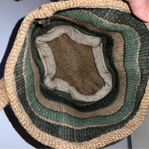 Small Woven BOHO Basket Jute Bucket Bag/ Tote - Picture 6 of 11